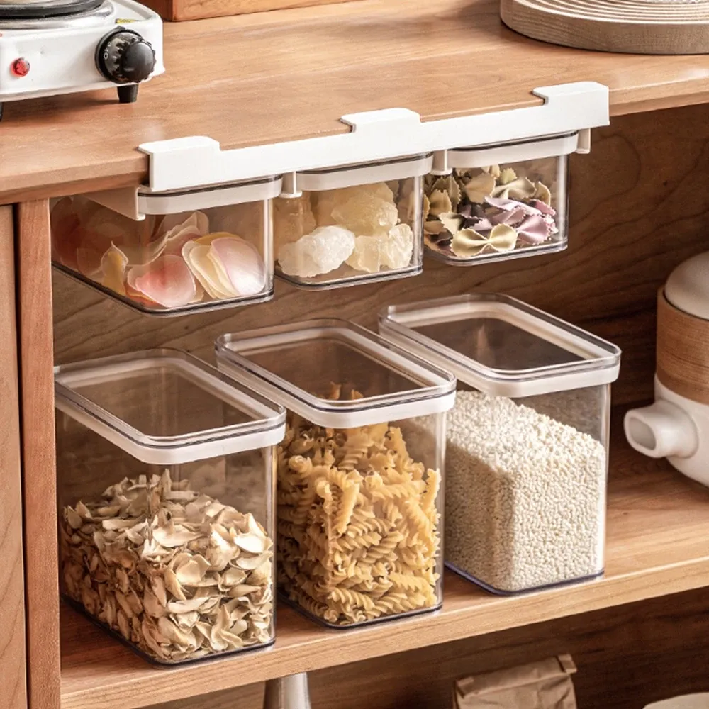 LOCAUPIN airtight refrigerator storage container, clear stackable body with a fitted lid, front view