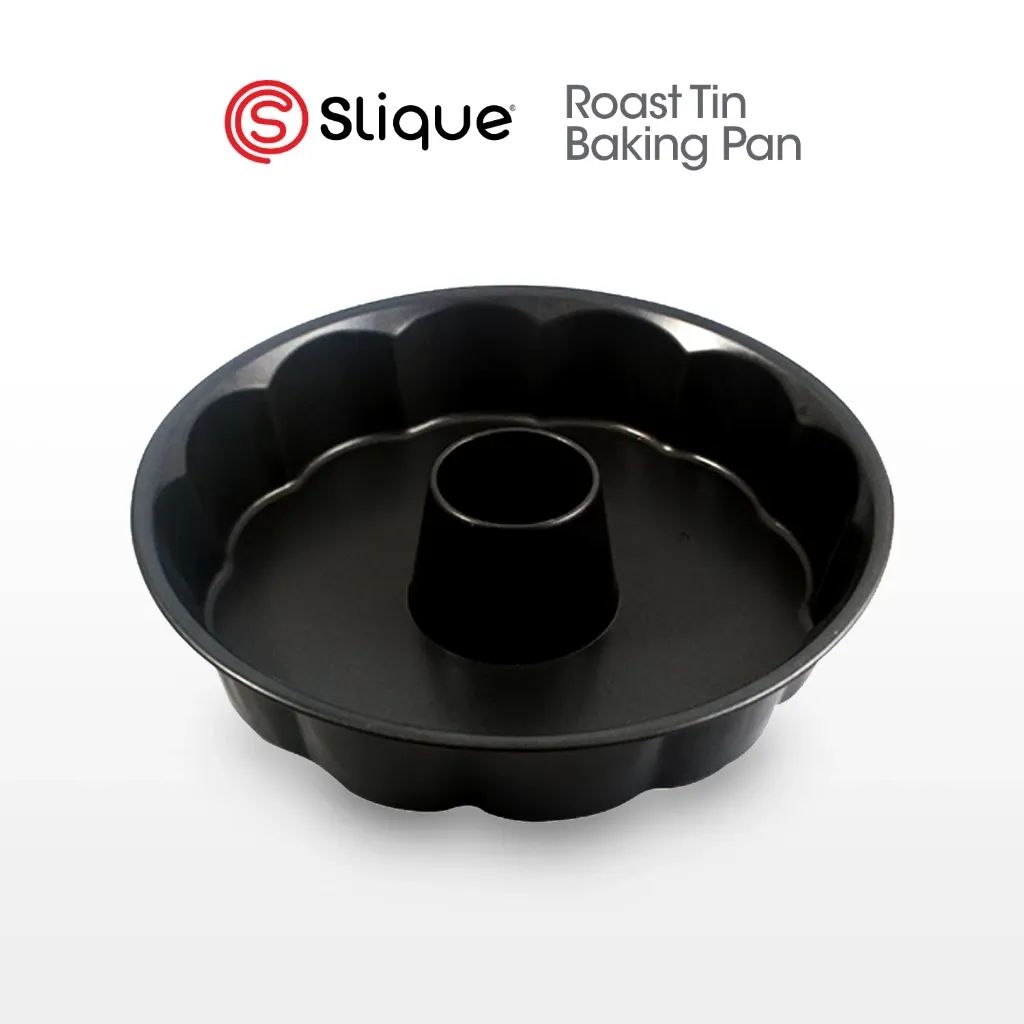 SLIQUE oven safe non-stick carbon steel roast tin, angled view