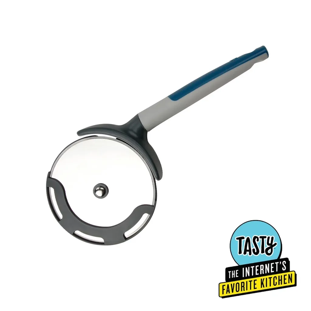 Tasty T-678017 big pizza roller with a snap-on cutter cover over the wheel